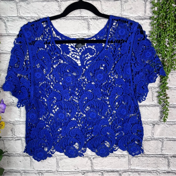 ^🌼3/$30🌼Express Royal Blue Crocheted Lace Short Sleeve Top Size Medium - Picture 3 of 14